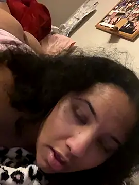 StylishEchium online show from November 16, 6:46 pm