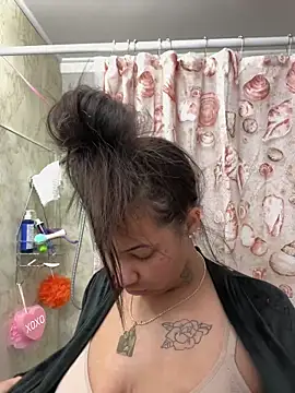 StylishEchium online show from January 17, 9:07 pm