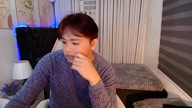 Snapshot of Manhattan_men chatting on November 27, 4:25 am Manhattan men online show from November 27, 4:25 am