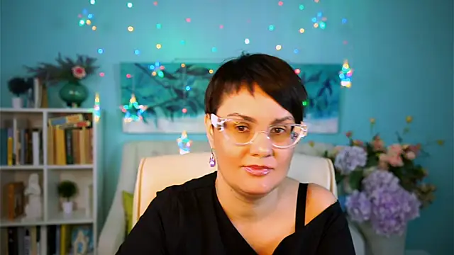 LauraDavidsons online show from March 2, 8:37 pm