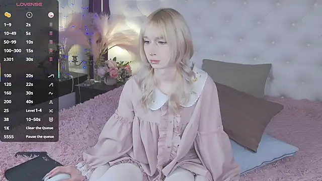 cutetomie online show from November 30, 9:52 pm