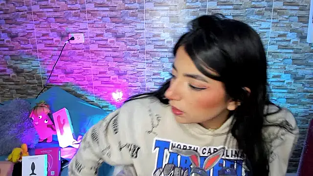 sammy bunny1 online show from March 20, 3:00 am