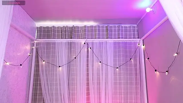 Snapshot of lynx_sun chatting on October 22, 5:02 pm lynx sun online show from October 22, 5:02 pm