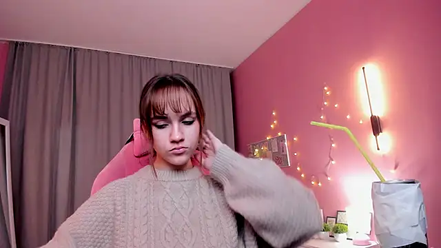 Jamie Chung online show from November 23, 1:05 am