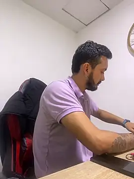 cristopher wallacee online show from November 10, 7:24 pm