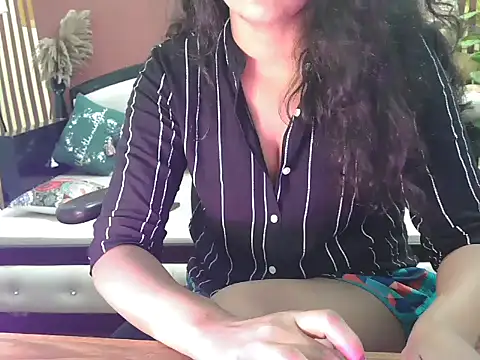 shaalu sharma online show from November 14, 5:17 am