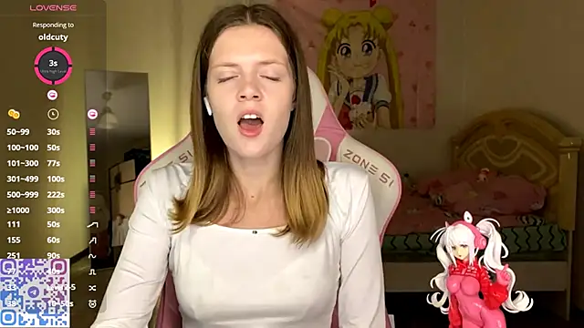 VibeQueenLucy online show from October 21, 2:07 pm