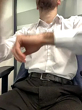 speddy34 online show from December 3, 7:16 am