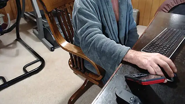 billy471 online show from November 12, 4:18 pm