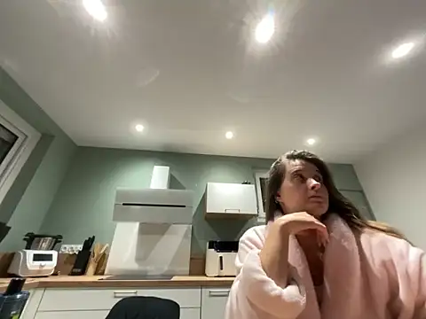 Snapshot of duomagique_off chatting on April 12, 8:47 pm duomagique off online show from April 12, 8:47 pm