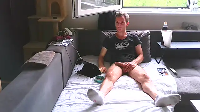 Snapshot of cum2camboys chatting on July 2, 6:25 pm cum2camboys online show from July 2, 6:25 pm