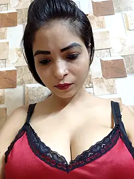 QUEEN-ADITI online show from September 21, 2:40 pm