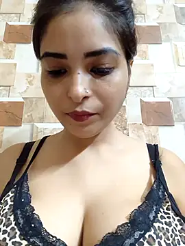 QUEEN-ADITI online show from September 28, 2:50 am