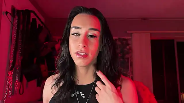 xoFrankie online show from March 14, 6:30 am