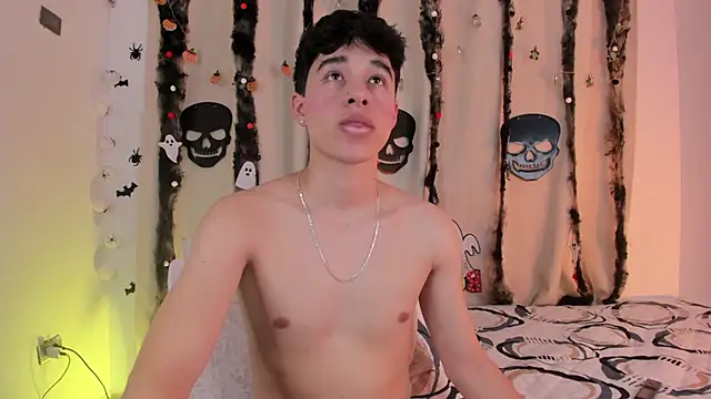 mrhot night online show from October 26, 12:05 am