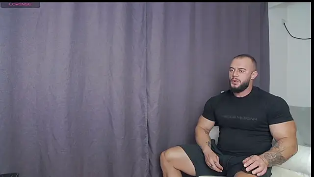 Snapshot of RickyMiami1 chatting on September 21, 6:42 pm RickyMiami1 online show from September 21, 6:42 pm