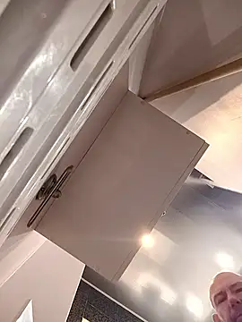 Snapshot of sergik- chatting on October 28, 5:55 am sergik- online show from October 28, 5:55 am