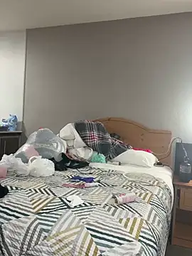 CinnaCakesss online show from October 13, 10:26 am