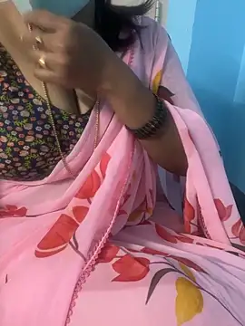 Snapshot of monal_95 chatting on February 7, 2:32 pm monal 95 online show from February 7, 2:32 pm