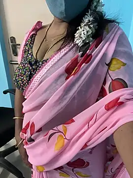 Snapshot of monal_95 chatting on February 14, 9:06 am monal 95 online show from February 14, 9:06 am