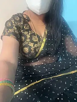 Snapshot of monal_95 chatting on February 15, 9:30 am monal 95 online show from February 15, 9:30 am