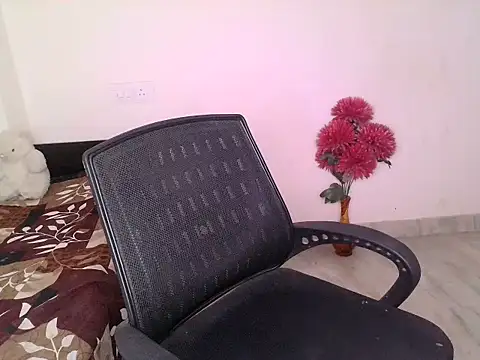 its siya  online show from February 25, 7:01 pm