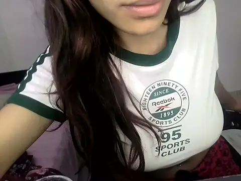 its siya  online show from April 7, 8:09 pm