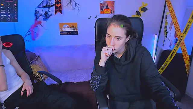 Snapshot of khloebeauty chatting on November 4, 8:41 pm khloebeauty online show from November 4, 8:41 pm