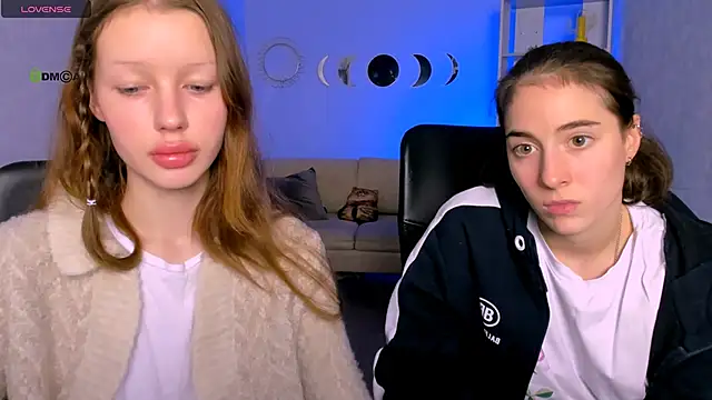 Snapshot of khloebeauty chatting on November 17, 8:58 pm khloebeauty online show from November 17, 8:58 pm