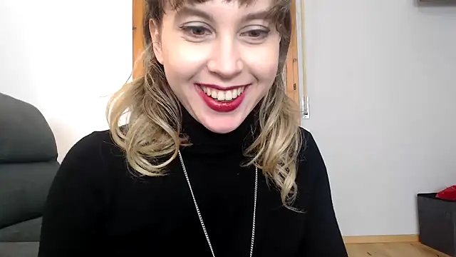 Snapshot of L_Sofia chatting on February 6, 4:21 pm L Sofia online show from February 6, 4:21 pm