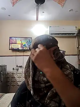 meenu bhabhi547 online show from September 22, 2:02 am