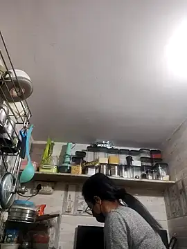 meenu bhabhi547 online show from February 9, 3:10 am