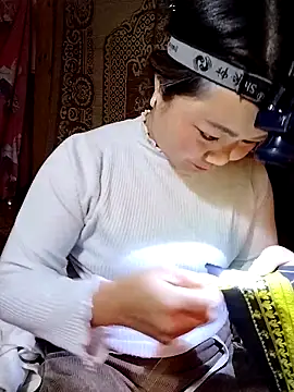 lusy-000 online show from November 28, 1:30 am