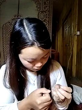 lusy-000 online show from December 14, 8:20 am