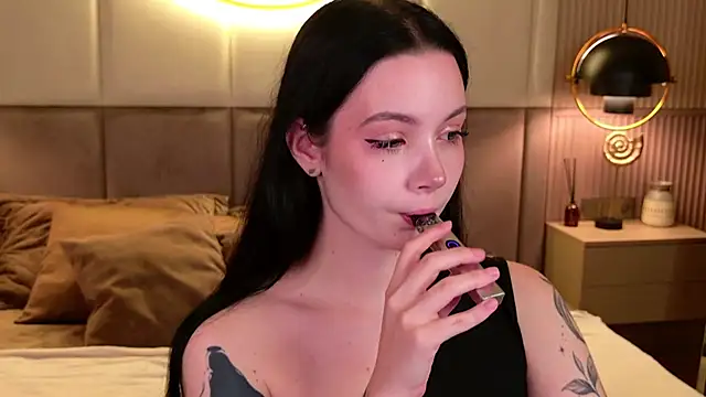 Snapshot of Goldy_Stark chatting on September 21, 8:32 pm Goldy Stark online show from September 21, 8:32 pm