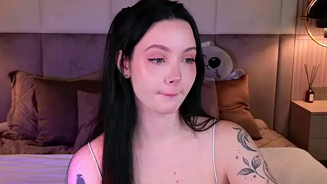 Snapshot of Goldy_Stark chatting on October 5, 8:40 pm Goldy Stark online show from October 5, 8:40 pm