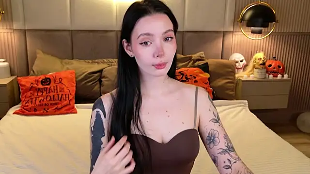 Snapshot of Goldy_Stark chatting on November 3, 8:32 pm Goldy Stark online show from November 3, 8:32 pm