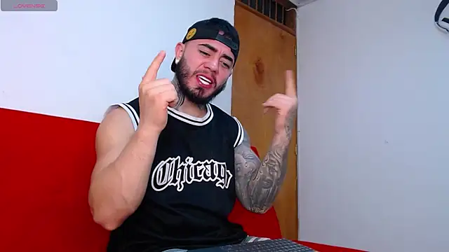 tommyblessd1 online show from September 12, 5:51 am