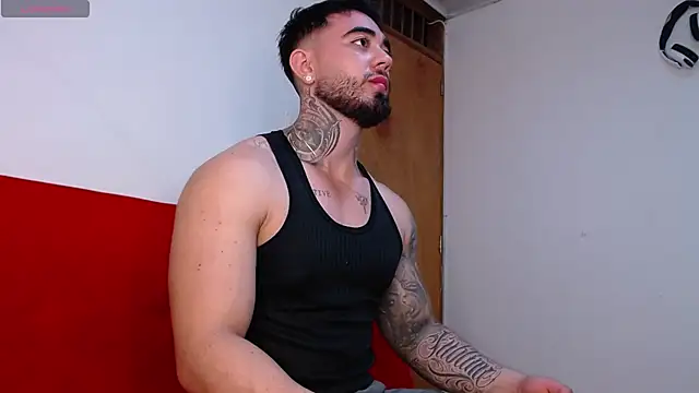 tommyblessd1 online show from November 11, 6:57 am