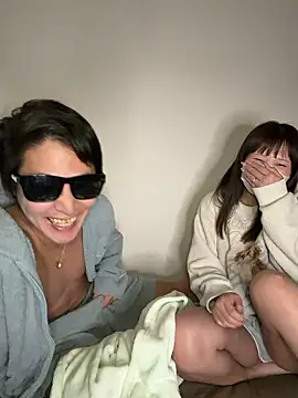 Snapshot of erokami36 chatting on February 6, 6:29 am erokami36 online show from February 6, 6:29 am