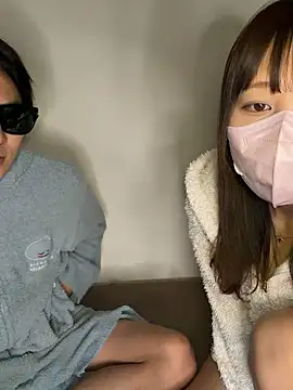 Snapshot of erokami36 chatting on February 10, 6:45 pm erokami36 online show from February 10, 6:45 pm