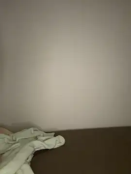 Snapshot of erokami36 chatting on February 11, 5:51 pm erokami36 online show from February 11, 5:51 pm