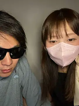 Snapshot of erokami36 chatting on March 1, 3:58 pm erokami36 online show from March 1, 3:58 pm