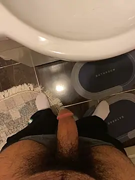 Snapshot of SolomonHej4 chatting on December 17, 8:37 pm SolomonHej4 online show from December 17, 8:37 pm