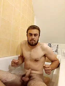 Snapshot of Aymeric35000 chatting on October 29, 5:14 pm Aymeric35000 online show from October 29, 5:14 pm