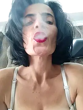 Gecenin Kralicesi online show from October 23, 11:42 am