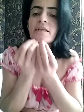 Snapshot of Gecenin_Kralicesi chatting on February 7, 6:50 am Gecenin Kralicesi online show from February 7, 6:50 am