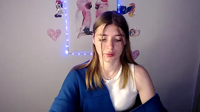 Snapshot of JuiceLips__ chatting on October 2, 1:29 pm JuiceLips online show from October 2, 1:29 pm