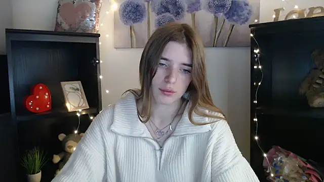 Snapshot of JuiceLips__ chatting on October 20, 11:54 am JuiceLips online show from October 20, 11:54 am