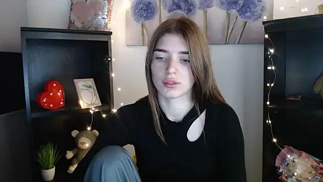 Snapshot of JuiceLips__ chatting on October 24, 7:16 am JuiceLips online show from October 24, 7:16 am